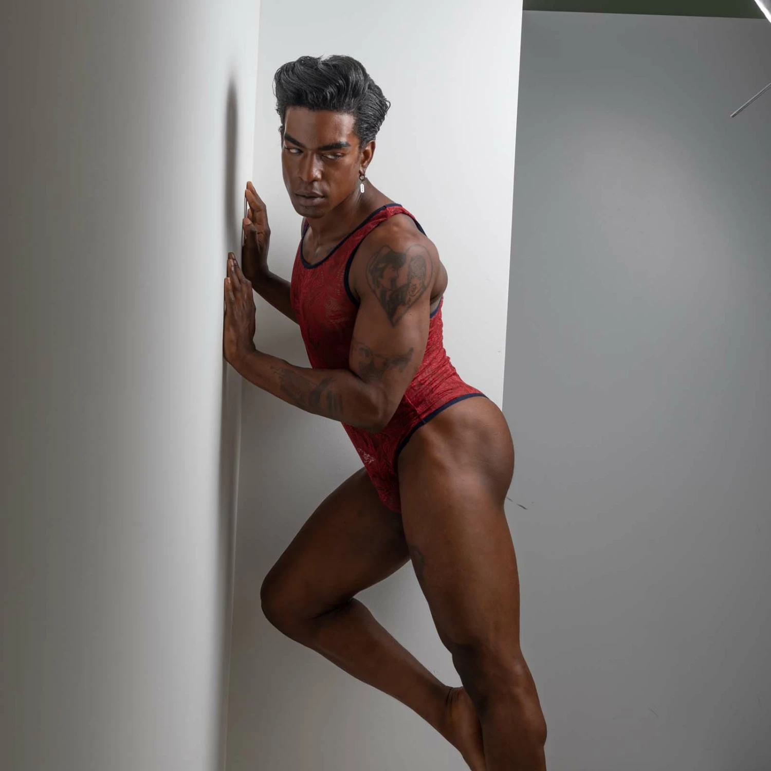 Body L Homme Invisible Red Dahlia HW164DAH 2 Body L Homme Invisible Red Dahlia HW164DAH â Image 2